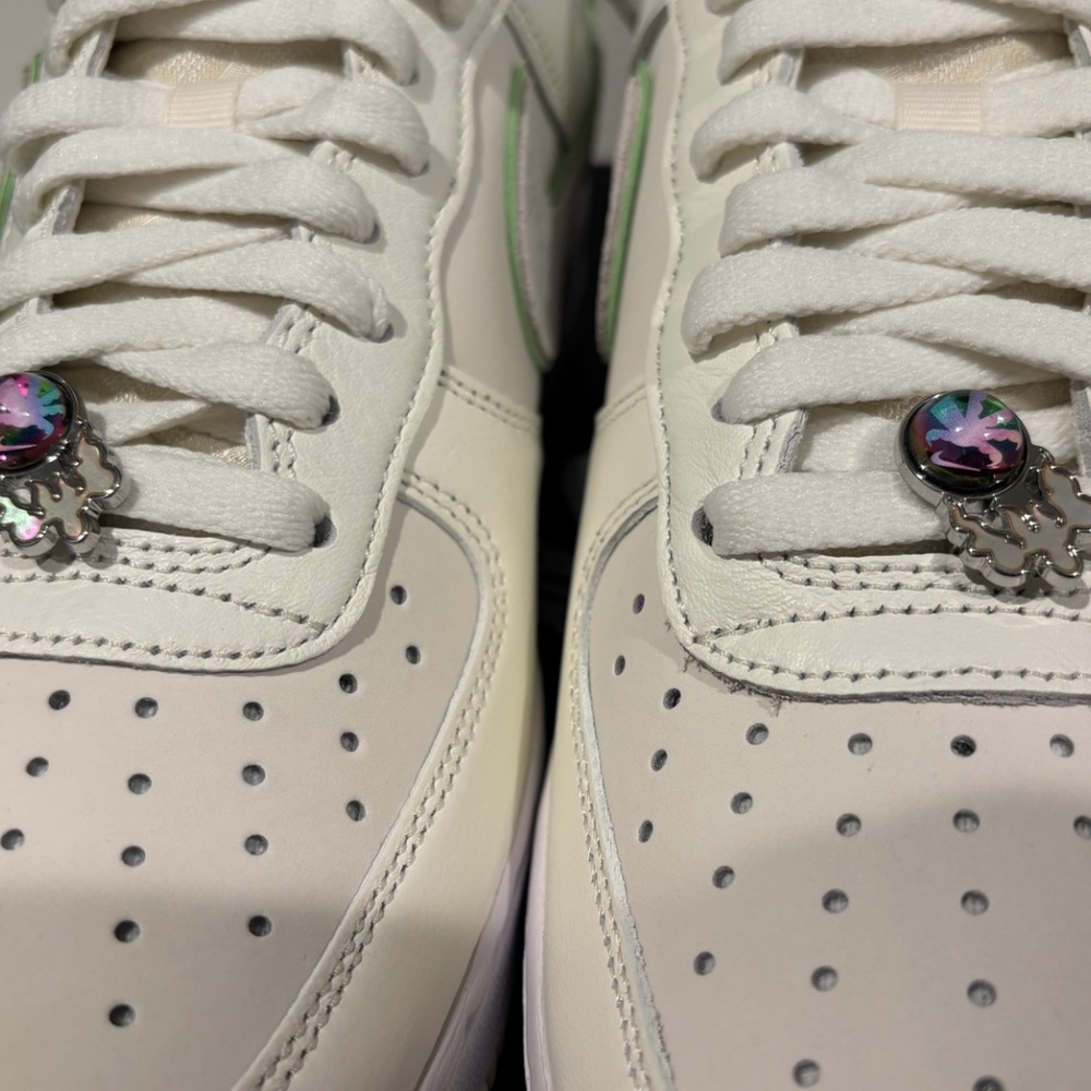 Men’s Nike Air Force 1 '07 Low silhouette - Picture 3 of 11